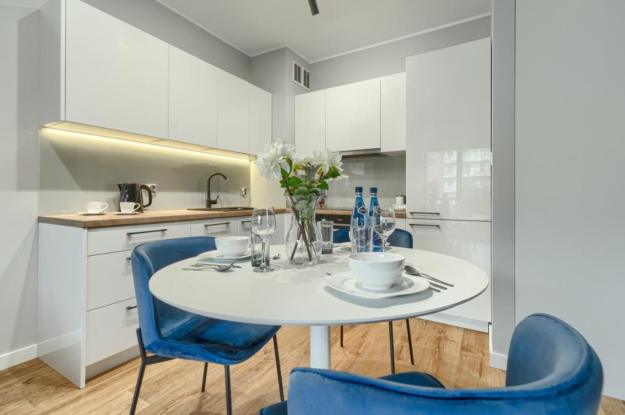 Exclusive New Town Apartment *