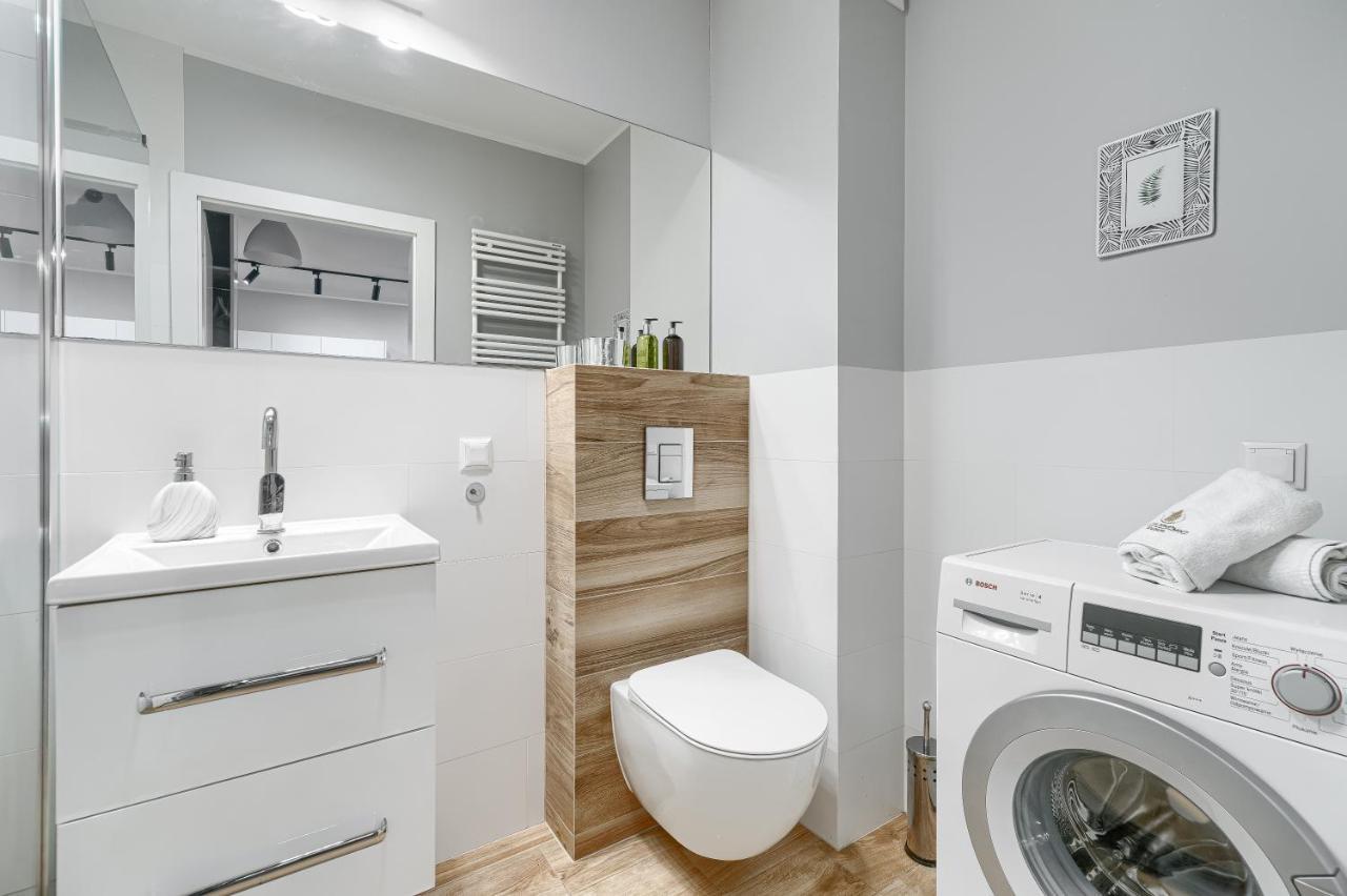 Exclusive New Town Apartment *